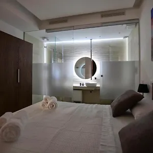 https://suites-central-station.palermohotels.org