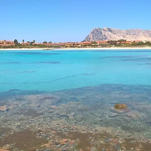 https://residence-porto-coda-cavallo.in-sardinia.net