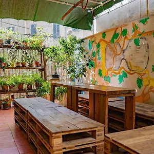 a-casa-di-amici-palermo-90141.palermohotels.org/